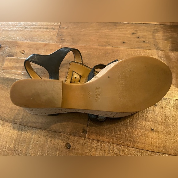 Coach Kennedy Women’s Sandals, Size 8.5. - Picture 5 of 5